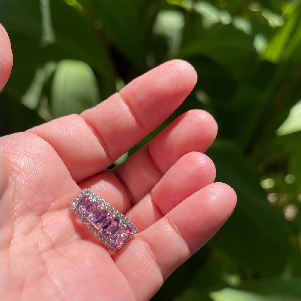 Genuine Natural Purple Amethyst 2ct, White Topaz .20 Gemstone Silver Ring Size 6